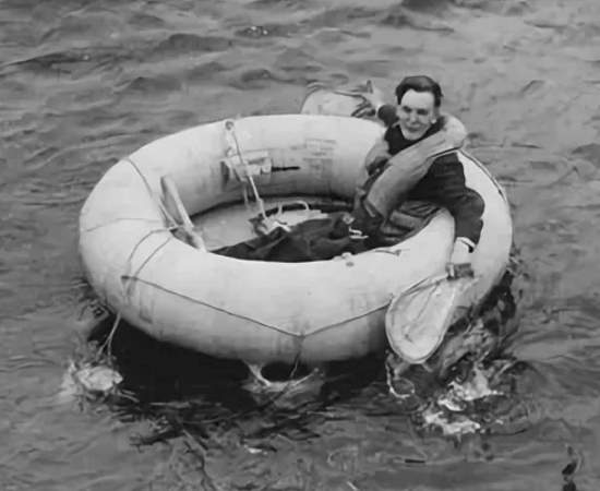 Чему учили военных летчиков СССР для выживания в течении месяцев посреди океана? Секреты выживания по-советски (2020)