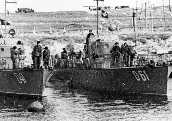 dva sovetskih malyh ohotnika poshli na taran 14 finskih storozhevyh katerov podvig nashih morjakov kotoryj zamalchivali 77 let 2020 718b9b8