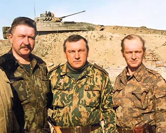 general shamanov rasskazyvaet kak dva raza byl na volosok ot gibeli na chechenskoj dvigateli vertushki vstali tolko shhetki shurshat 2021 a4edd98