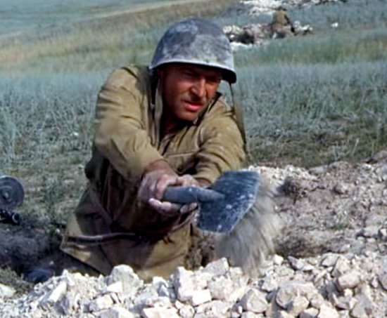 Окопы Красной армии в войну. Почему иногда это были ячейки, а иногда окопы в полный рост? (2021)