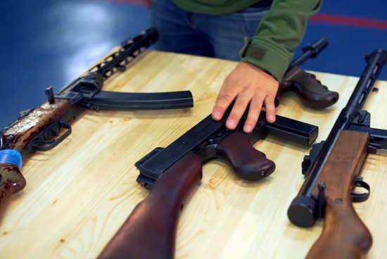 ППШ, "Томсон" и "Суоми". Какой из трех легендарных ПП стреляет точнее остальных? (2021)