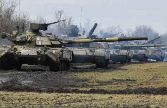 Резкое обострение на Донбассе. Идет бой идет на окраине Донецка в районе шахты Трудовская (2022)