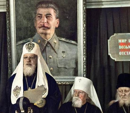 Тайная ночная встреча Сталина и трех митрополитов в разгар войны. Вождь уверовал или это был прагматичный расчет? (2019)