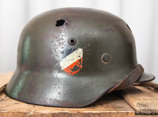 Вещи со следами боя, сохранившиеся со Второй Мировой войны (2019)