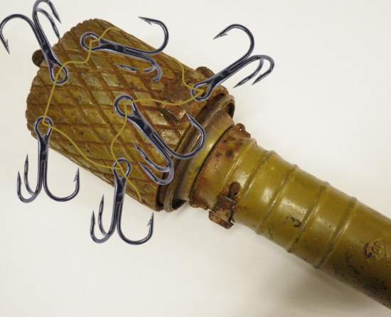 Зачем советские солдаты обматывали гранаты рыболовными крюками? (2020)