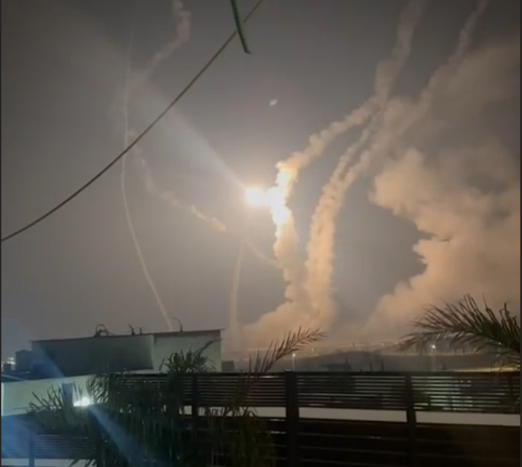 14.04.2024 Иран нанес ракетный удар по Израилю. Видео атаки Ирана по Израилю. Срочные новости. (7 видео)